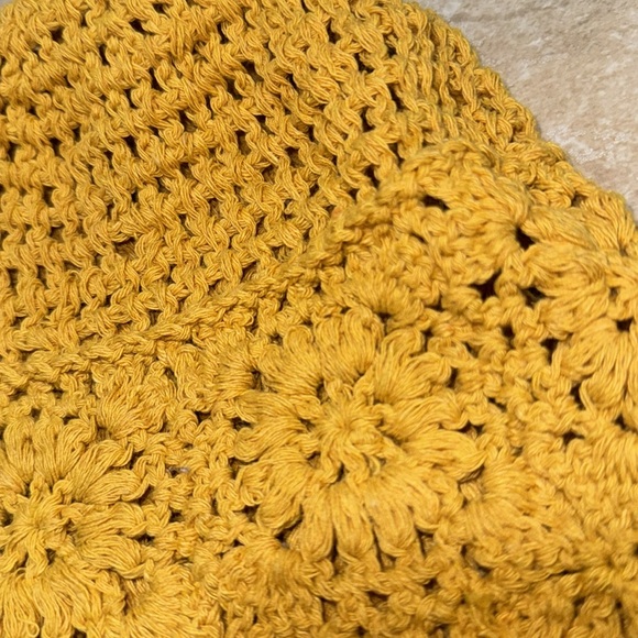 Hand Woven Hollowed-Out hat Stylish and Charming Flower Beanie - Picture 7 of 7